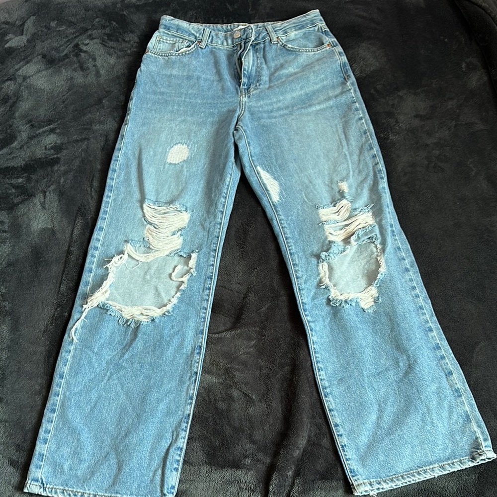 Forever 21 Blue Boyfriend Jeans Distressed Style